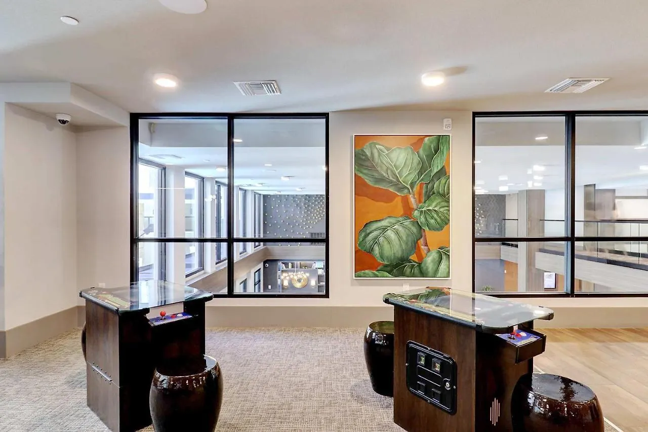 Courtyard View-Walk Score 81-Shopping District-King Bed-Parking G3043 Scottsdale