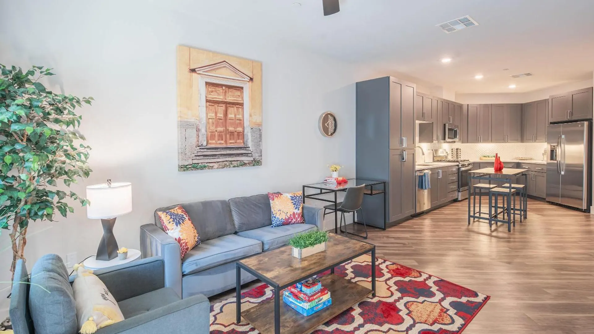 Courtyard View-Walk Score 81-Shopping District-King Bed-Parking G3043 Scottsdale 0*,